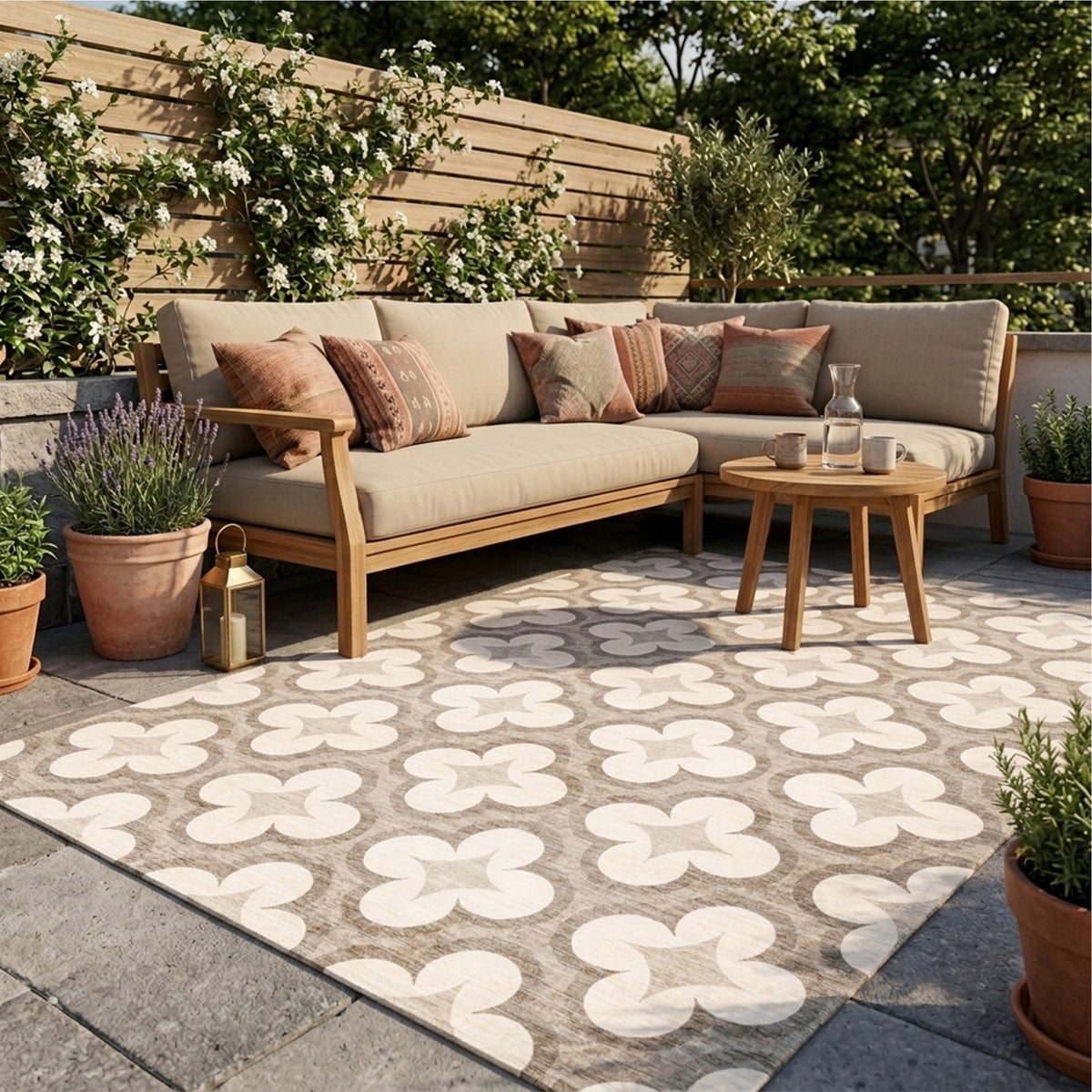Geometric outdoor rug – Mosaic Clover Cream