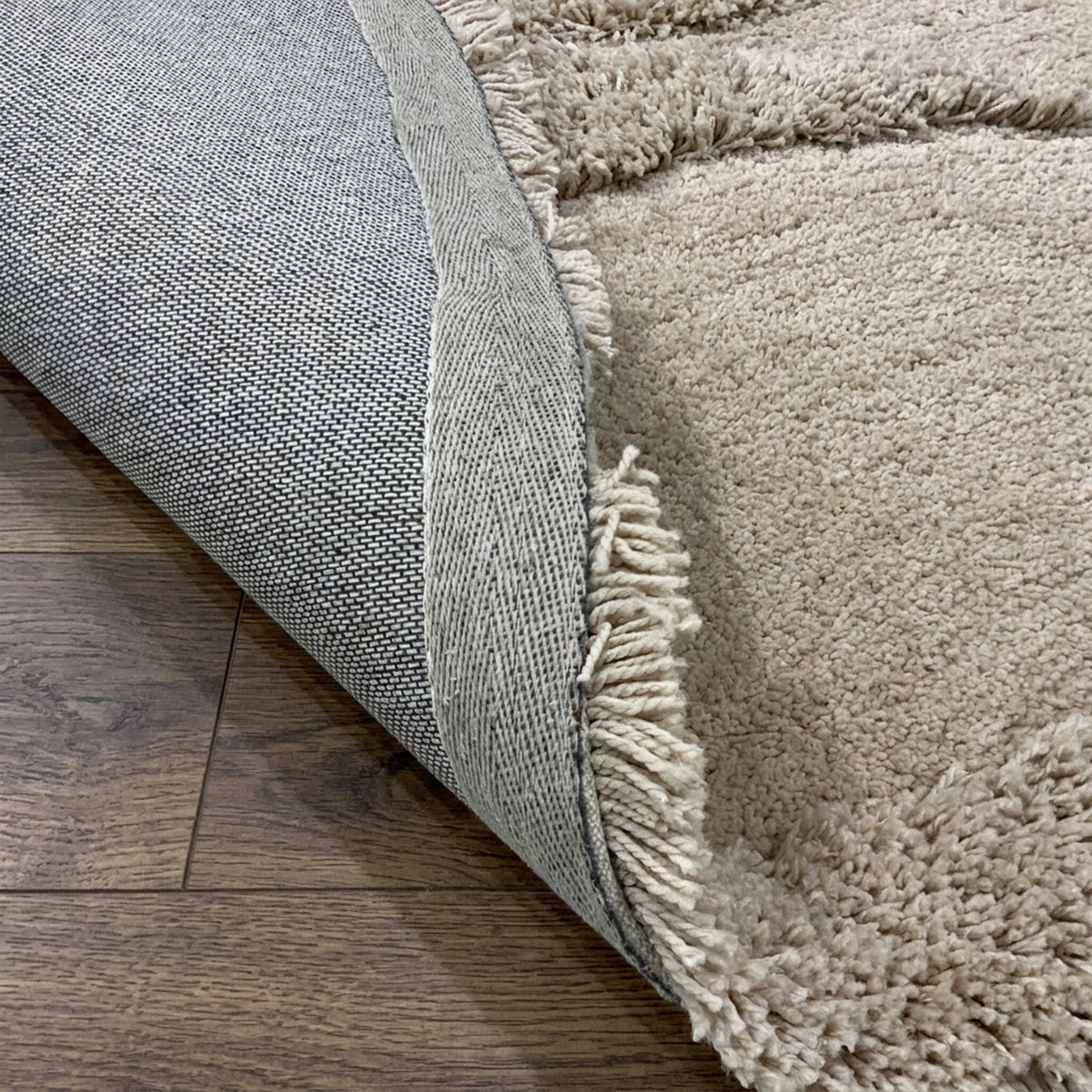 Organic rug - Odette Curves Taupe
