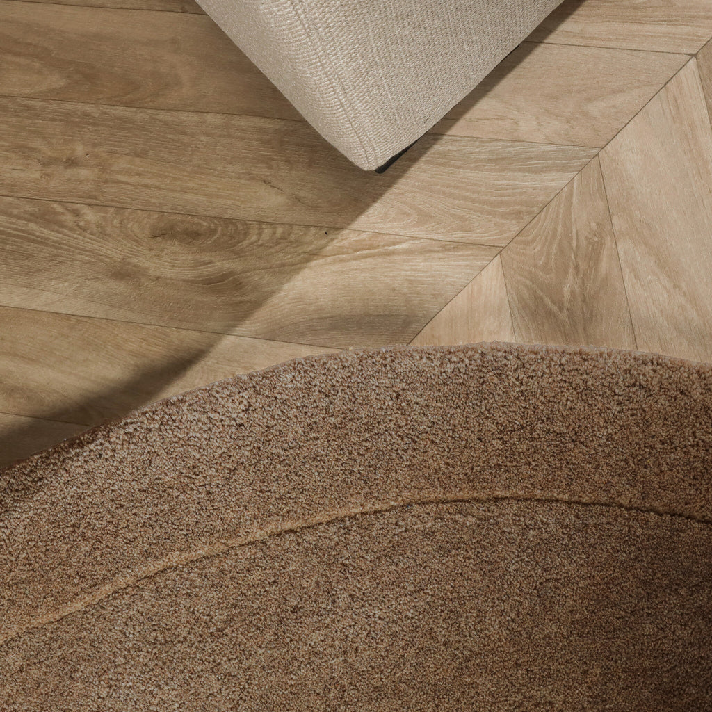 Organic rug - Isara Border Brown
